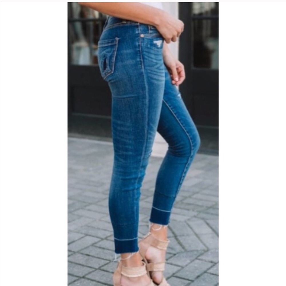 Blank NYC Crybaby Released Hem Skinny Jeans